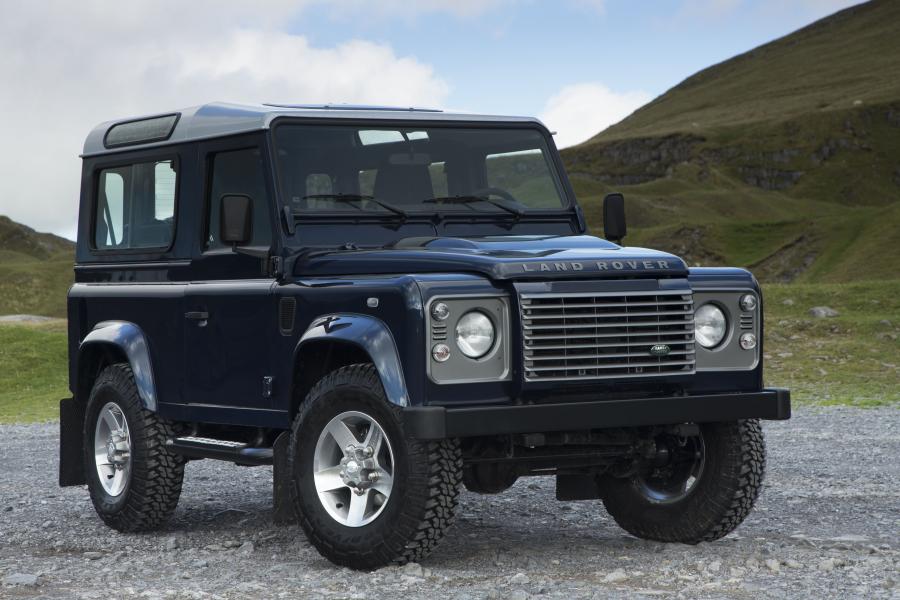  Land Rover Defender 90 2013 года  (фото 9 из 17)